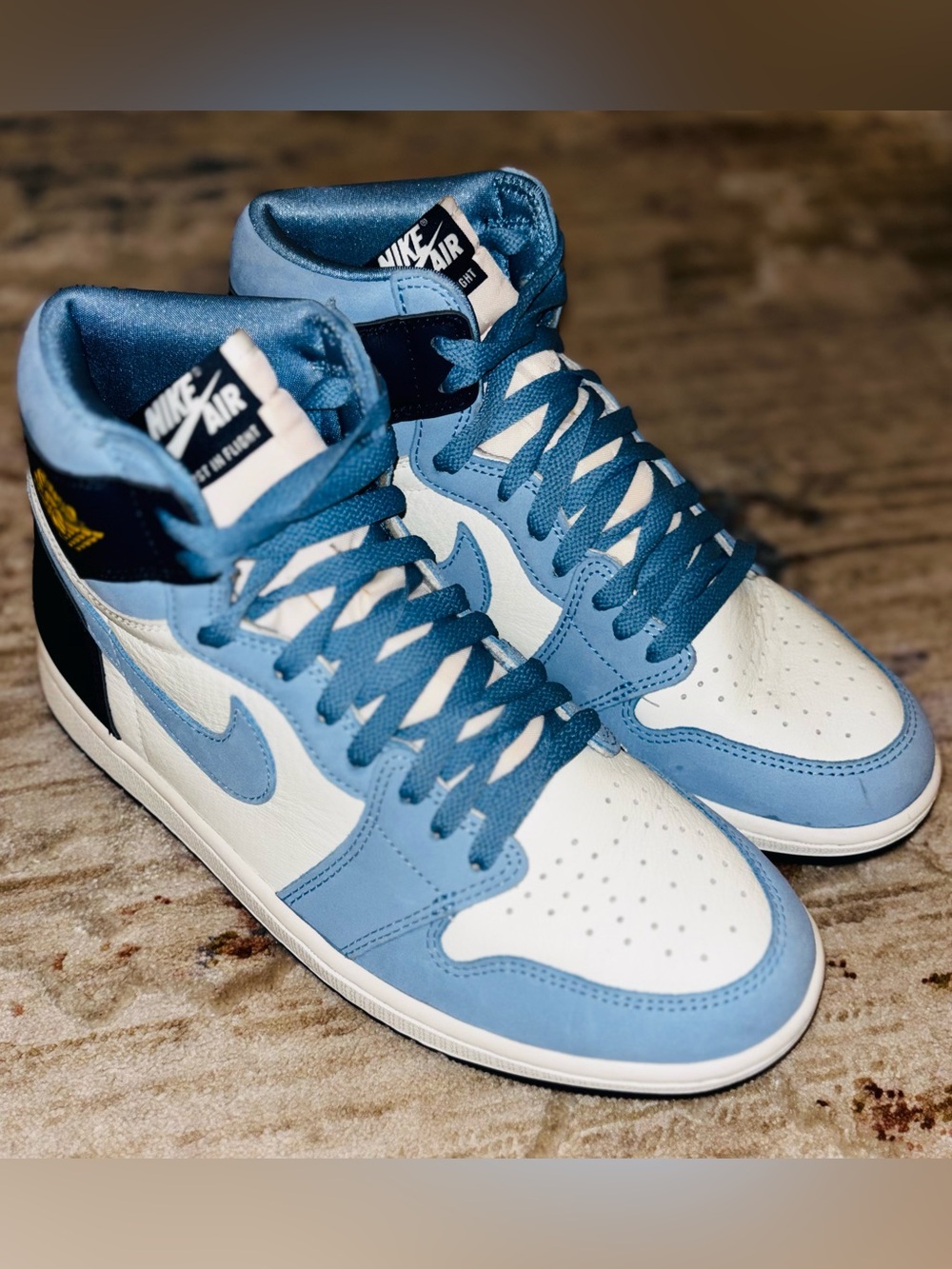 New!! Air Jordan 1 High OG “First In Flight”  Sneakers